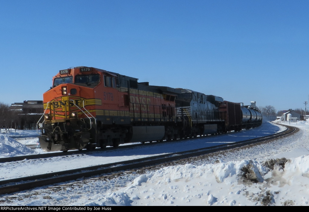 BNSF 5179 East